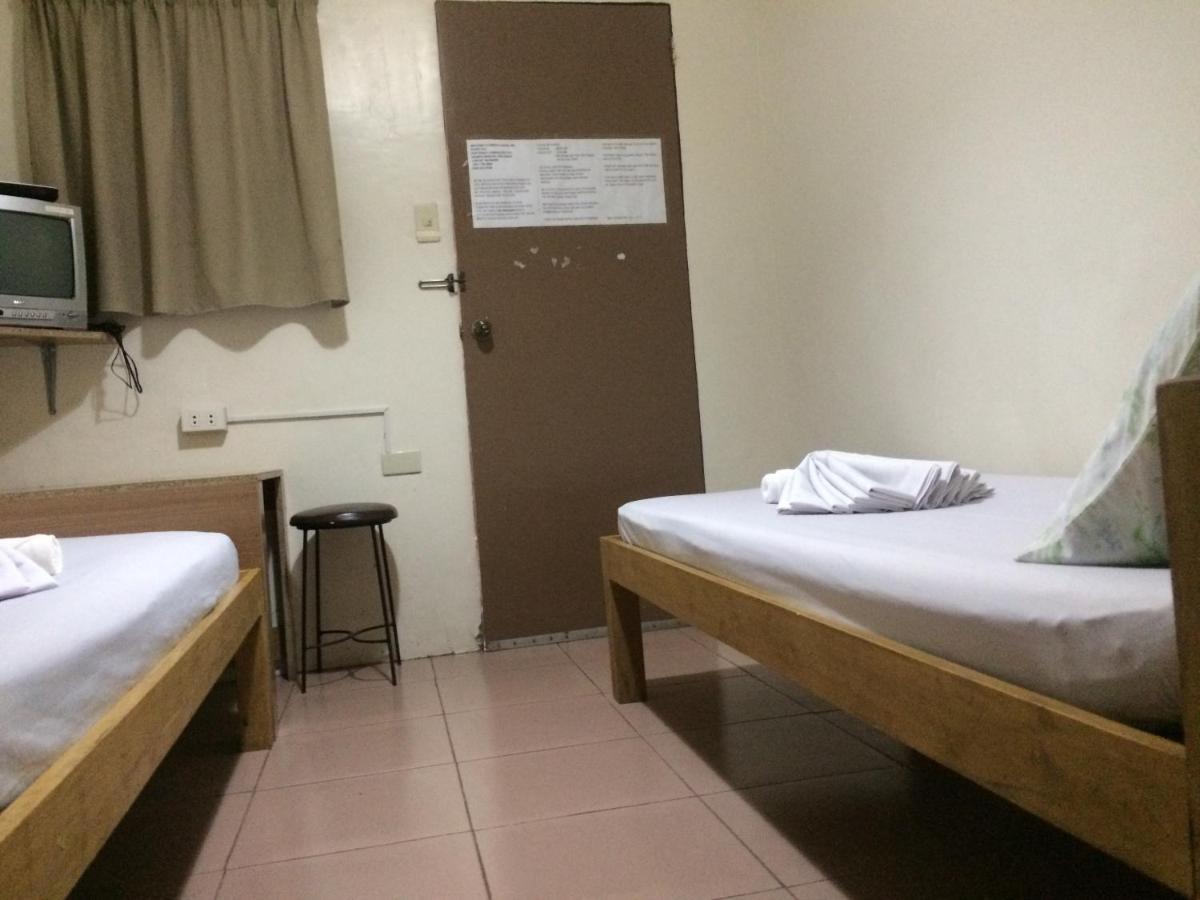 Crisfil'S Lodge Incorporated Dumaguete City Экстерьер фото
